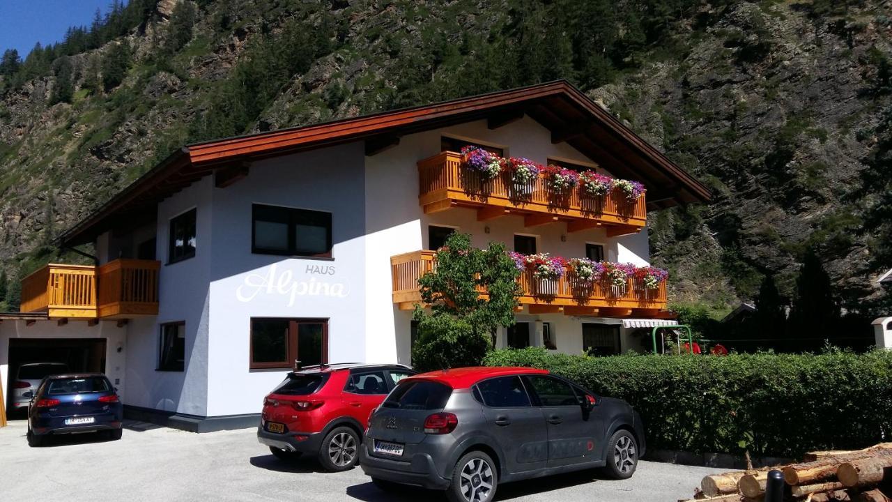 Haus Alpina Hotel Längenfeld Екстериор снимка