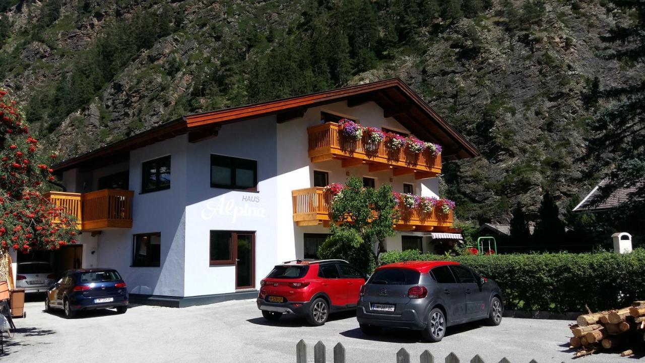 Haus Alpina Hotel Längenfeld Екстериор снимка