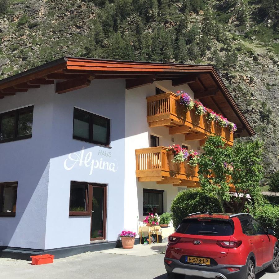 Haus Alpina Hotel Längenfeld Екстериор снимка