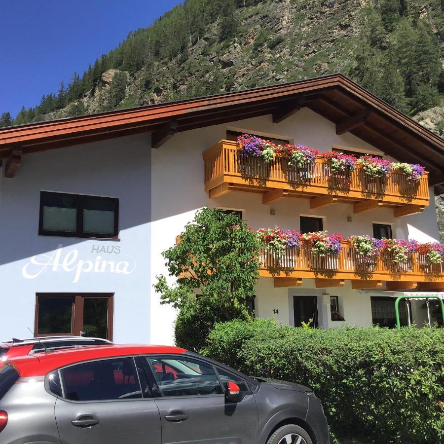 Haus Alpina Hotel Längenfeld Екстериор снимка