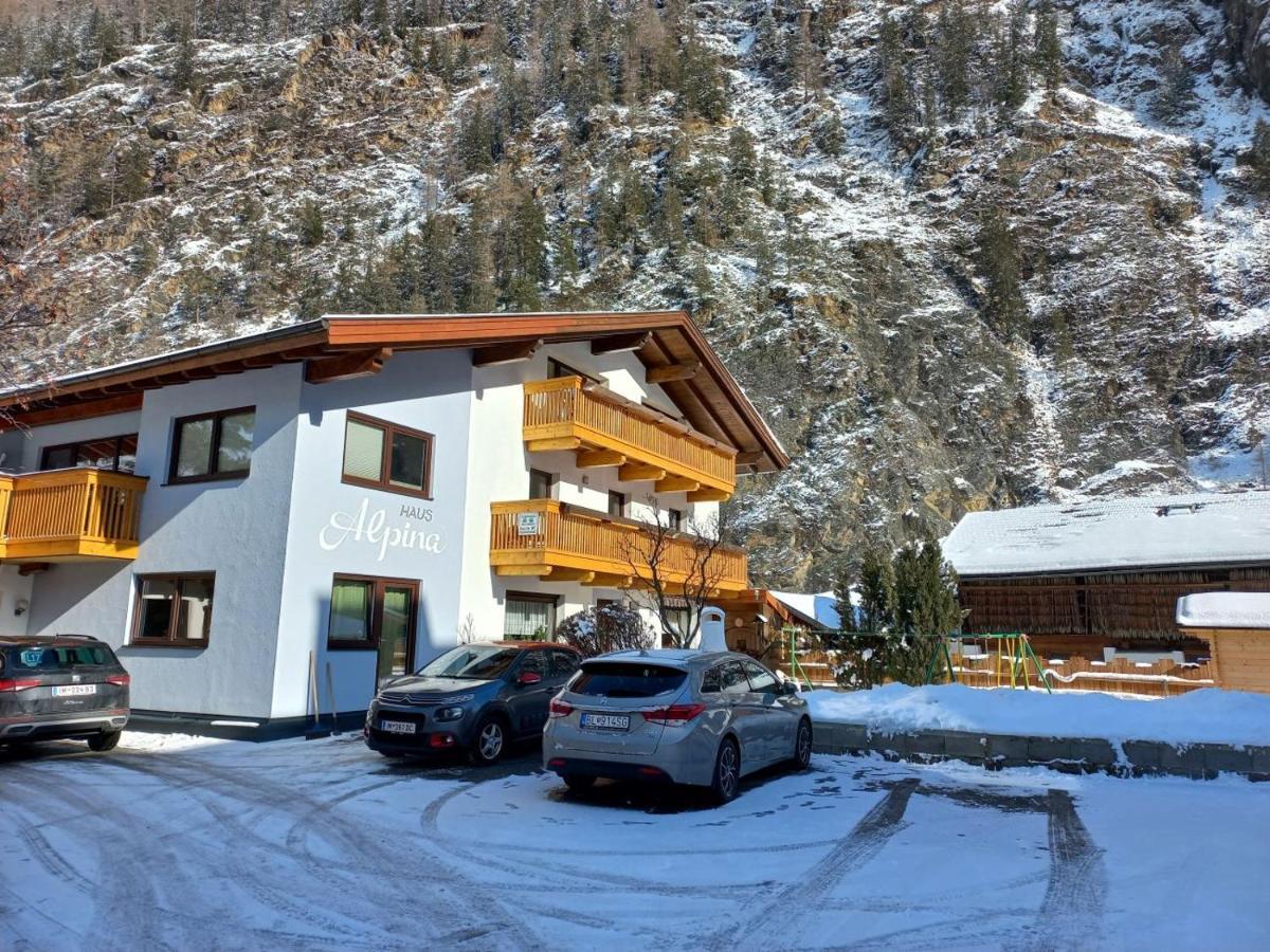 Haus Alpina Hotel Längenfeld Екстериор снимка