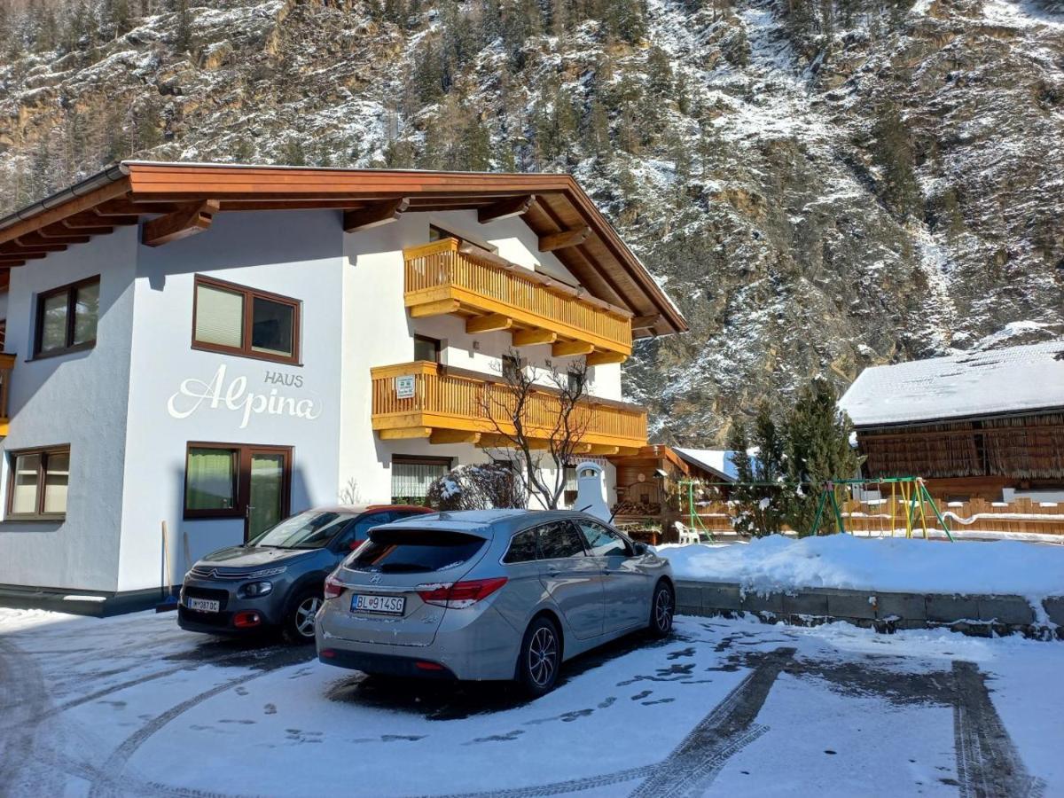 Haus Alpina Hotel Längenfeld Екстериор снимка
